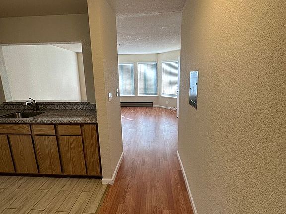 5th image of 3514 25th St APT 306