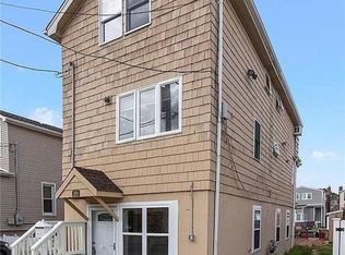 254 Arthur St, Freeport, NY