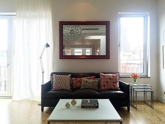 5th image of 208 Lenox Ave