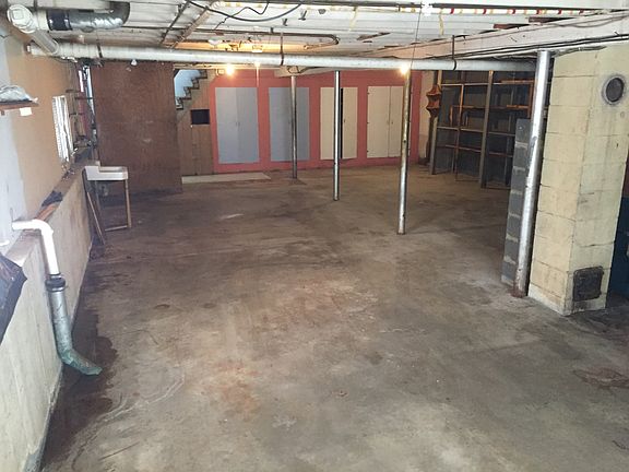 Basement/Garage