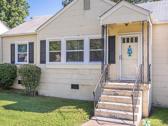 3rd image of 4407 Kemp Dr