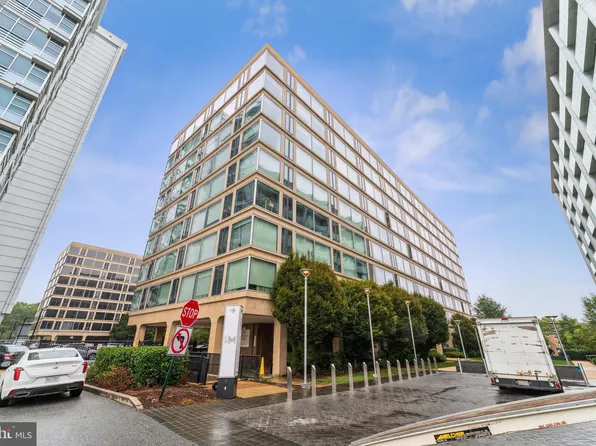 1101 3rd St SW APT 207, Washington, DC 20024