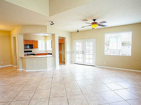4th image of 8932 Meisenheimer Ave