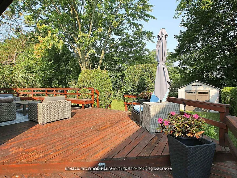 130 Grandview Ave — Photo 17