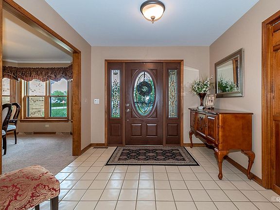 5th image of 225 Wilcox Dr