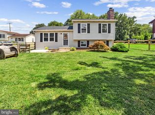 949 N Marlyn Ave, Essex, MD 21221