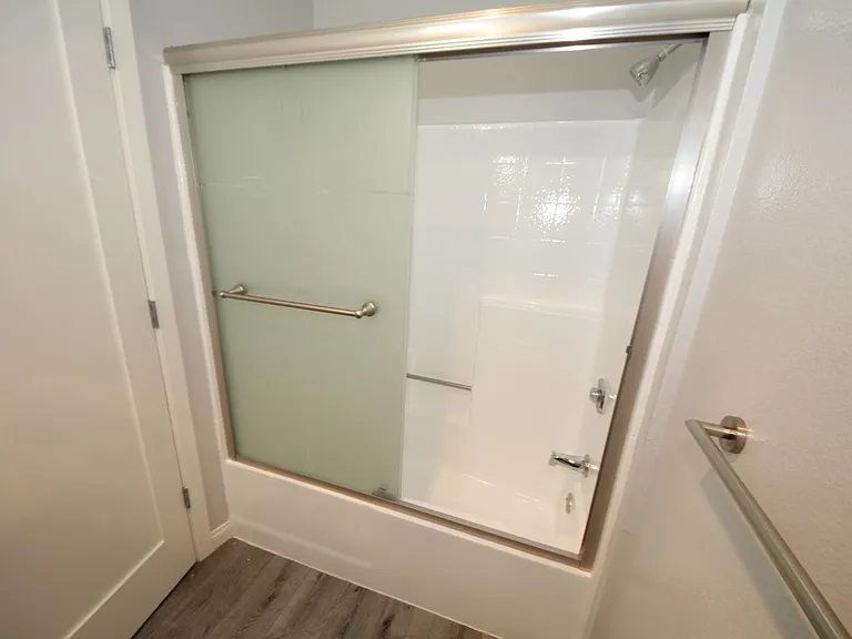 Westchester Manor — Photo 13