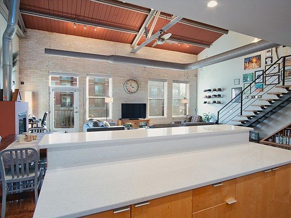 4th image of 7777 Elmwood Ave APT 204