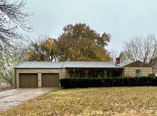 6600 Willow Ave, Raytown, MO 64133