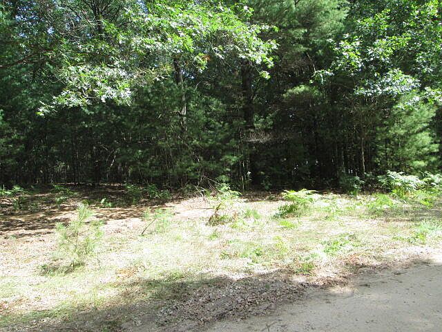 2nd image of 0 Victoria Blvd #2