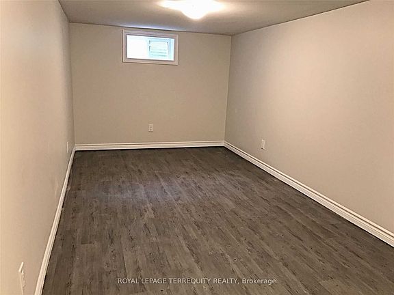 4th image of 79 Ionview Rd Unit 2