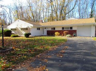 263 Hemingway Dr, Rochester, NY 14620