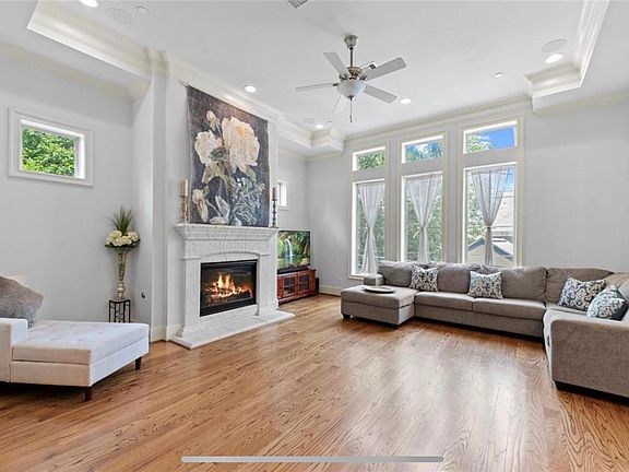 5th image of 1614 Norfolk St APT C