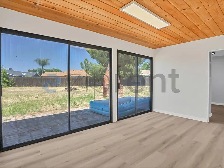 1196 Robinson Ct — Photo 18