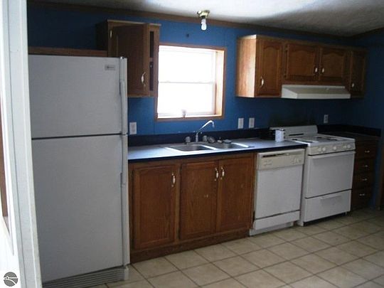 5th image of 75 Hardwood Ln SE
