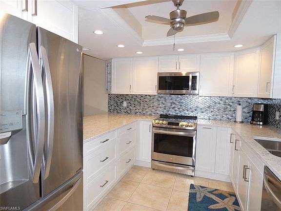 5th image of 4581 Bay Beach Ln APT 382