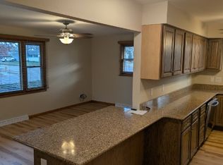 1135 Yuba St, Janesville, WI 53545