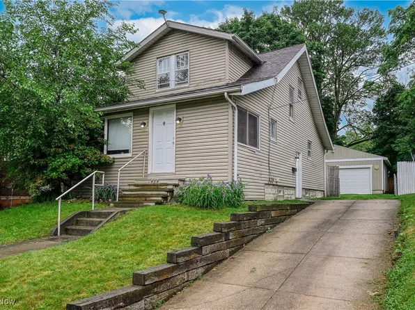 424 Lockwood St, Akron, OH 44314
