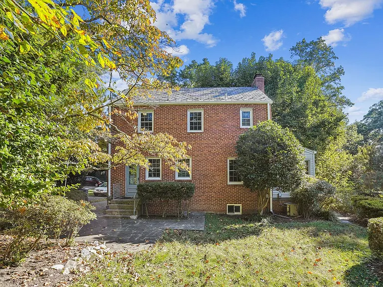 5212 Augusta St — Photo 32