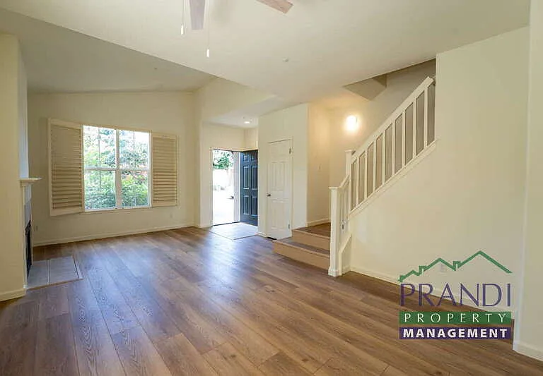 82 Arnold Dr — Photo 8