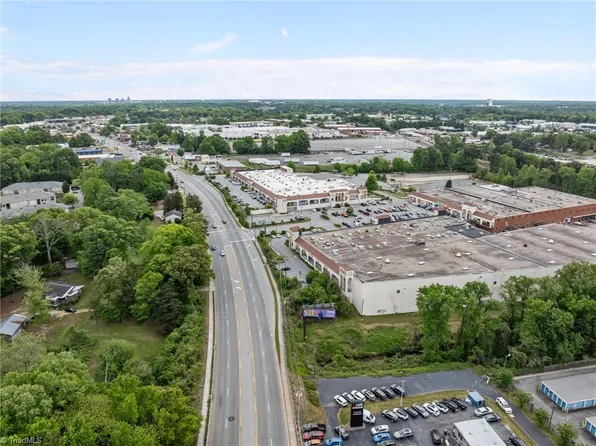 4929 W Market St #2122-2123, Greensboro, NC 27407