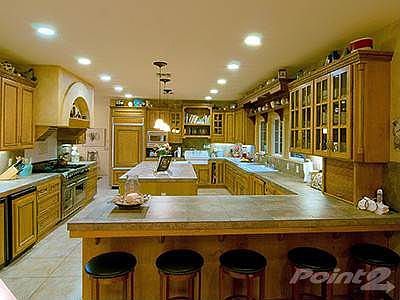 Kitchen_5679_MLS[1]