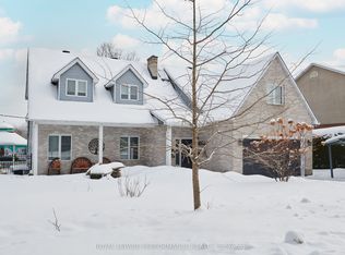 6099 James Bell Dr, Ottawa, ON K4M 1B3