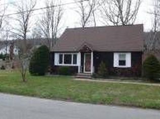 44 Valley Trl, Oak Ridge, NJ 07438