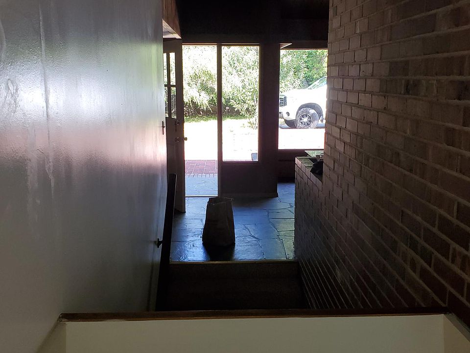 1st image of 11710 9th Ave NW