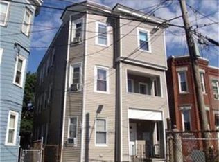 198 Poplar St, Chelsea, MA 02150