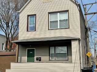 3848 W Roscoe St #1, Chicago, IL 60618