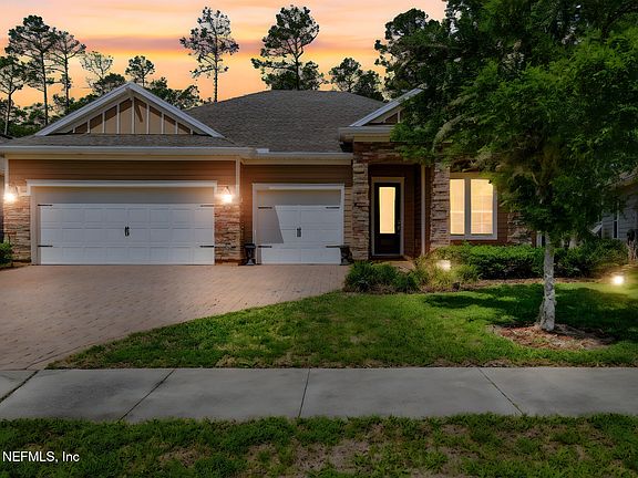 3rd image of 753 ASPEN LEAF Drive