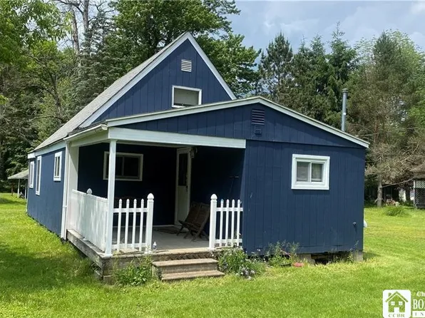 (undisclosed Address), Ashville, NY 14710