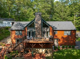 24 Mountain Rd, Danbury, CT 06810