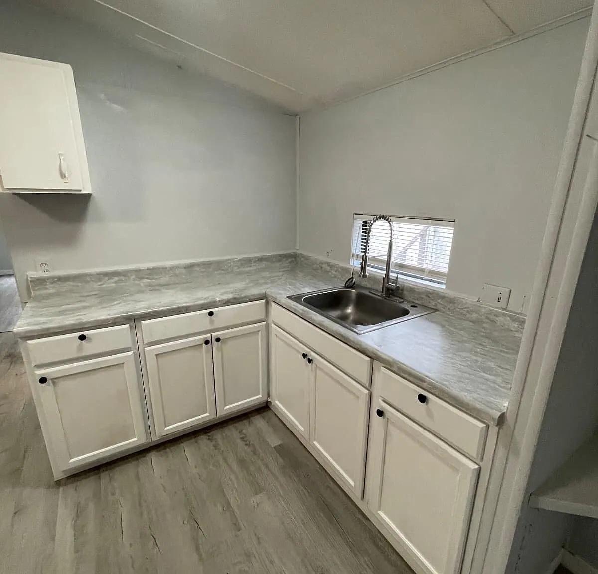1 bed, 750 sqft, $896 — Photo 3