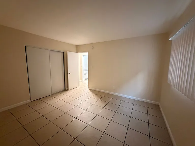 9035 Orion Ave — Photo 7