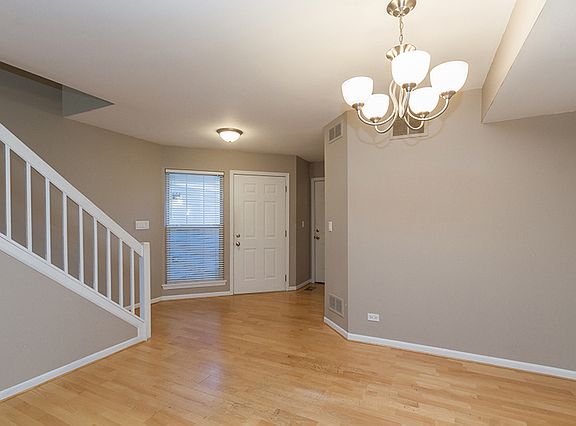 2nd image of 93 Shorewood Dr #93