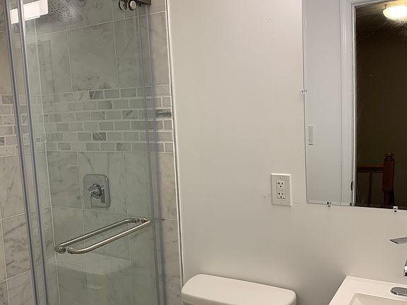 4th image of 7801 Edmunds Way