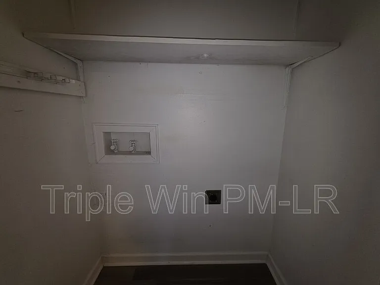 1516 Gregory St — Photo 30