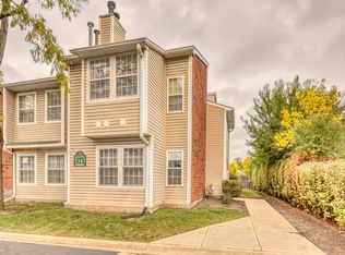 1341 E Wyndham Cir APT 102, Palatine, IL 60074