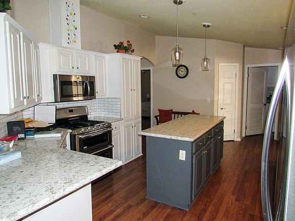 4th image of 73434 Haystack Mountain Dr