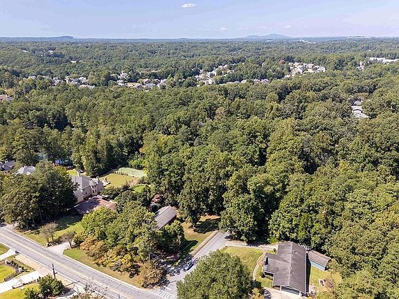 5th image of 4398 King Valley Dr SE #3