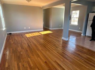 392 S 8th St FLOOR 2, Newark, NJ 07103