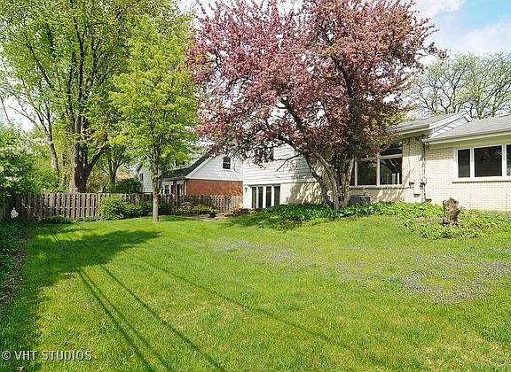 2nd image of 14 S Regency Dr W