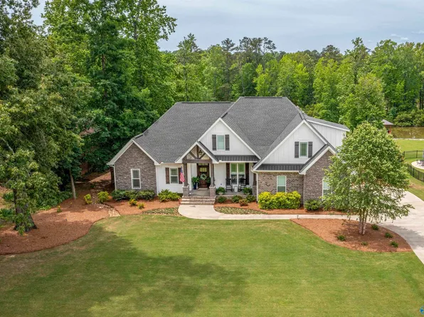 110 Heron Dr SE, Gadsden, AL 35901