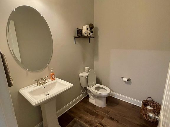 4th image of 123 Cape Private Cir