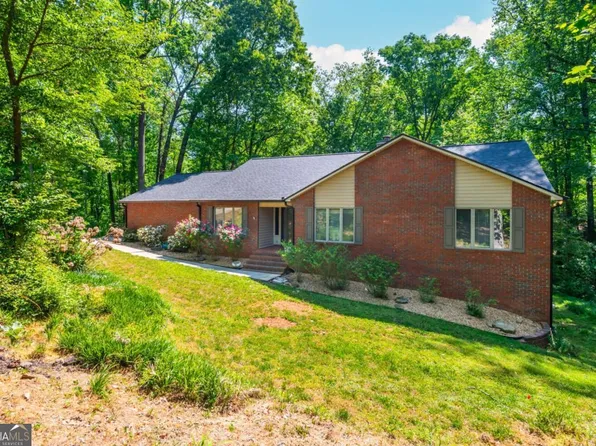 4250 Red Fox Trl, Oakwood, GA 30566