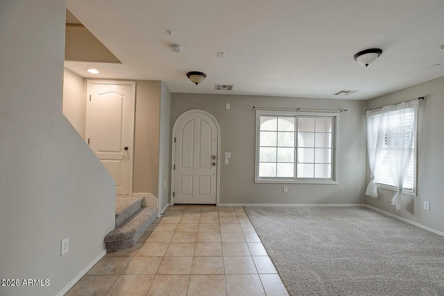 3 bed, 2.5 bath, 2187 sqft, $2,400 — Photo 3