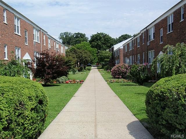 1st image of 836 Palisade Ave APT C