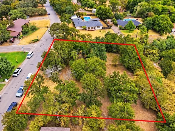 201 Lakeridge Rd, Lakeside, TX 76108